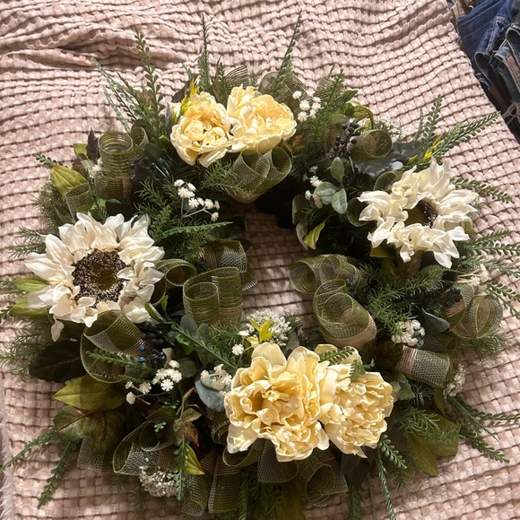 Handmade Wreath - Picture 5 of 6